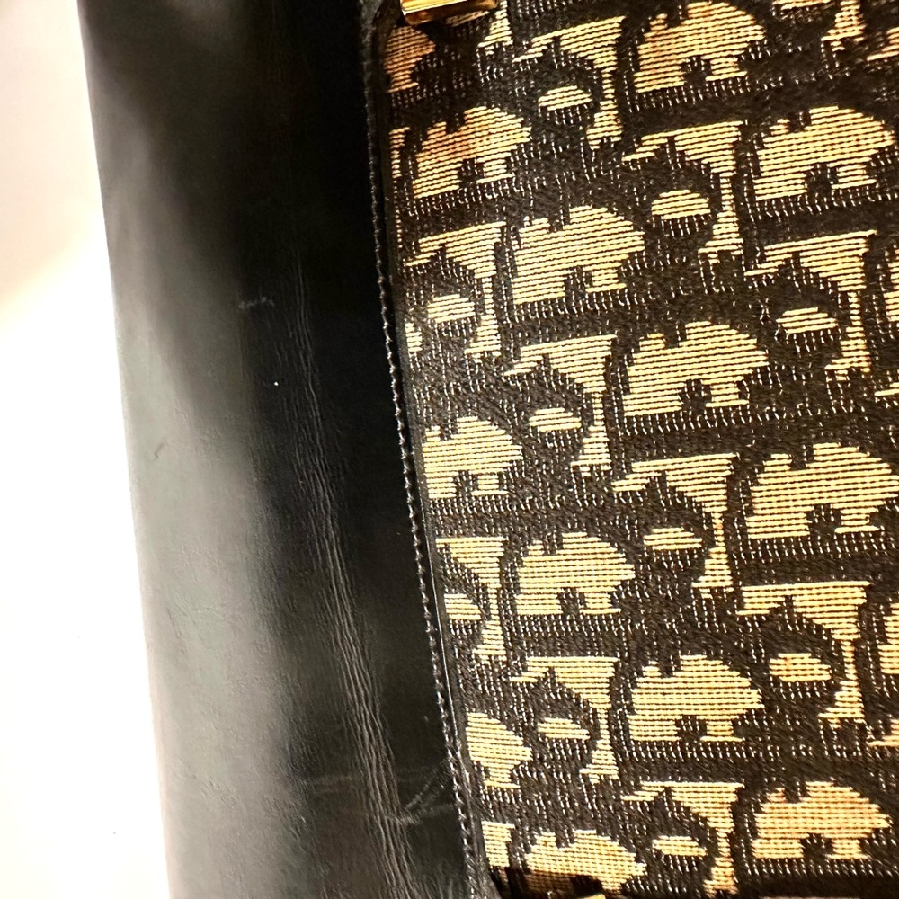 Christian Dior - Trotter Shoulder Bag - Picture 5 of 11